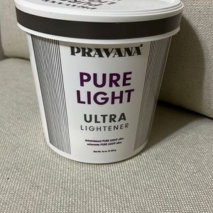 Pravana Pure light Ultra lightener lifts up to 9 levels
